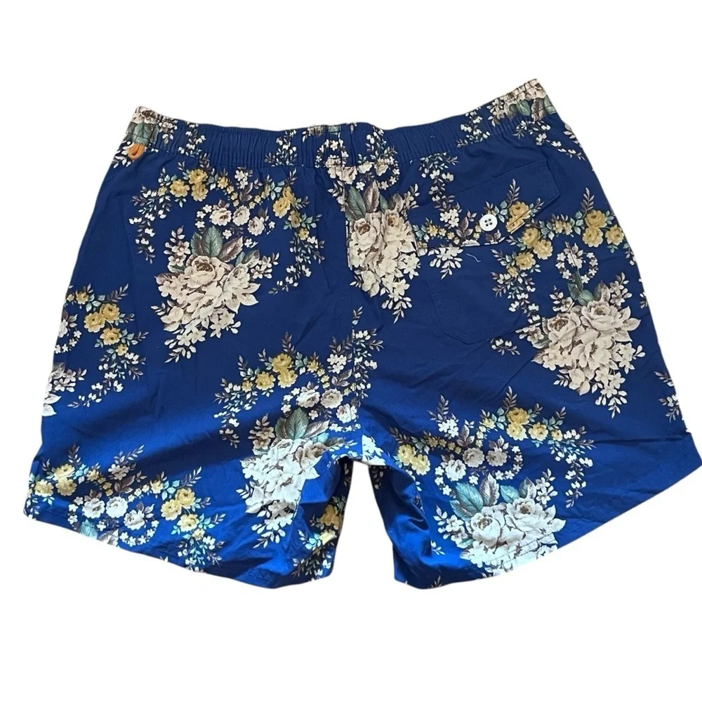 J Crew Men's Blue Floral Dock Shorts, Size Large